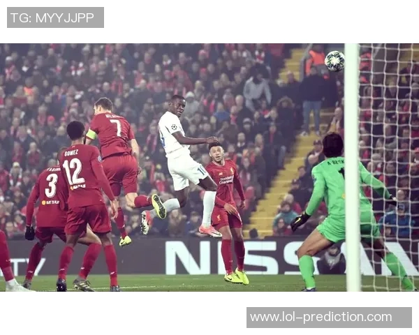 欧冠激战：AC米兰绝杀利物浦全场沸腾数据分析揭示精彩瞬间