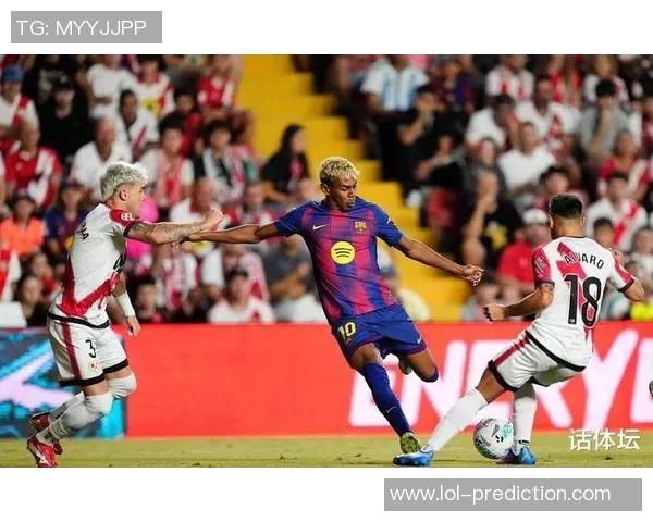 西甲激战巴萨逆转拜仁点球争议引发全场热议